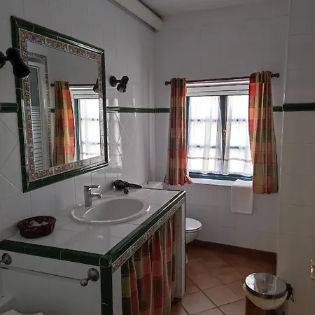 Casa Dos Cregos Apartment Bascuas